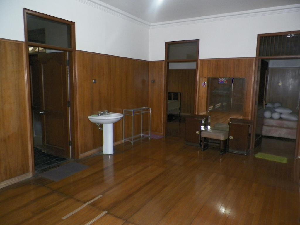 Rumah Utama Guest House Yogyakarta Zimmer foto