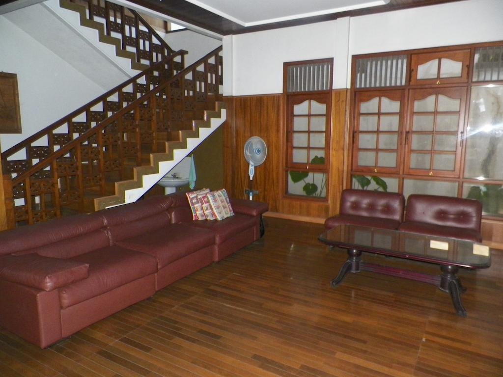Rumah Utama Guest House Yogyakarta Zimmer foto