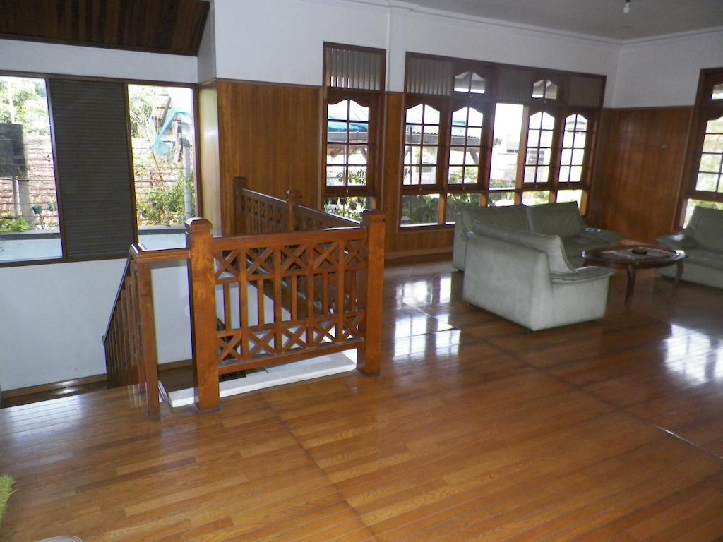 Rumah Utama Guest House Yogyakarta Zimmer foto
