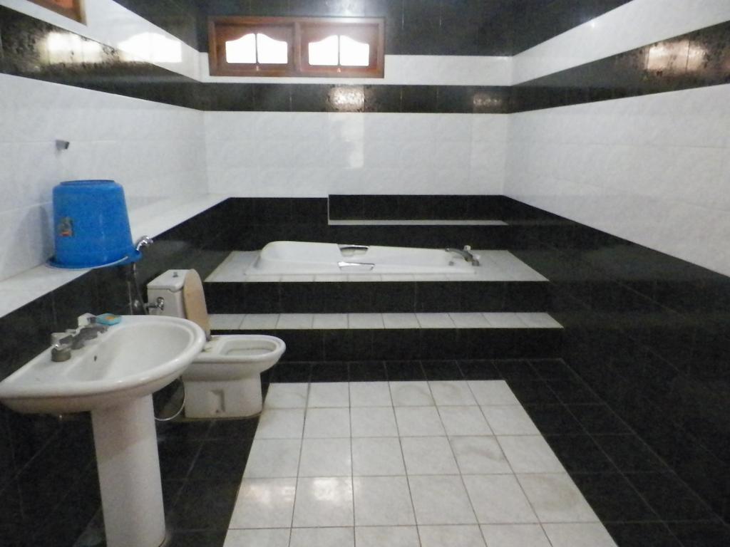 Rumah Utama Guest House Yogyakarta Zimmer foto