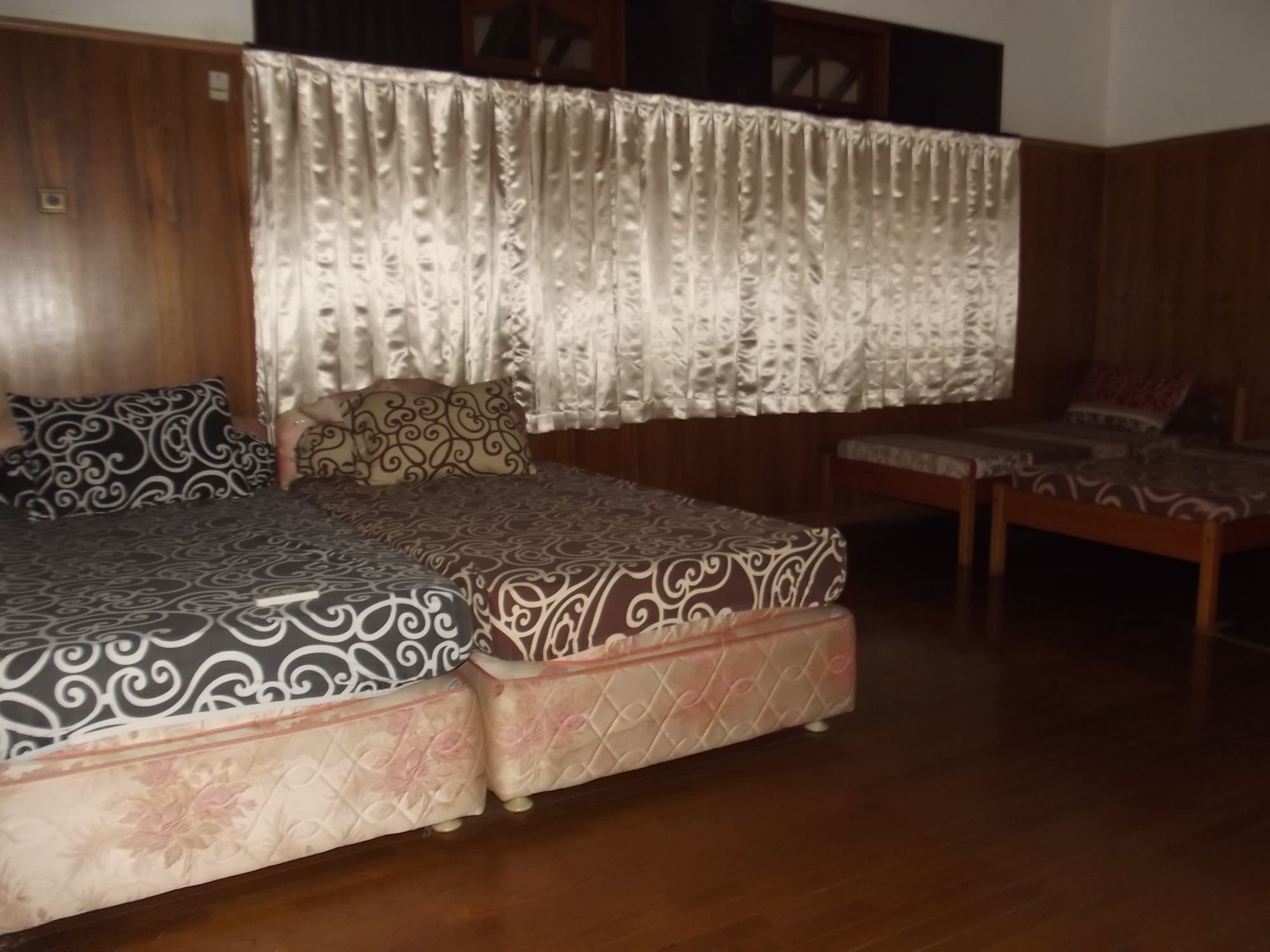 Rumah Utama Guest House Yogyakarta Exterior foto